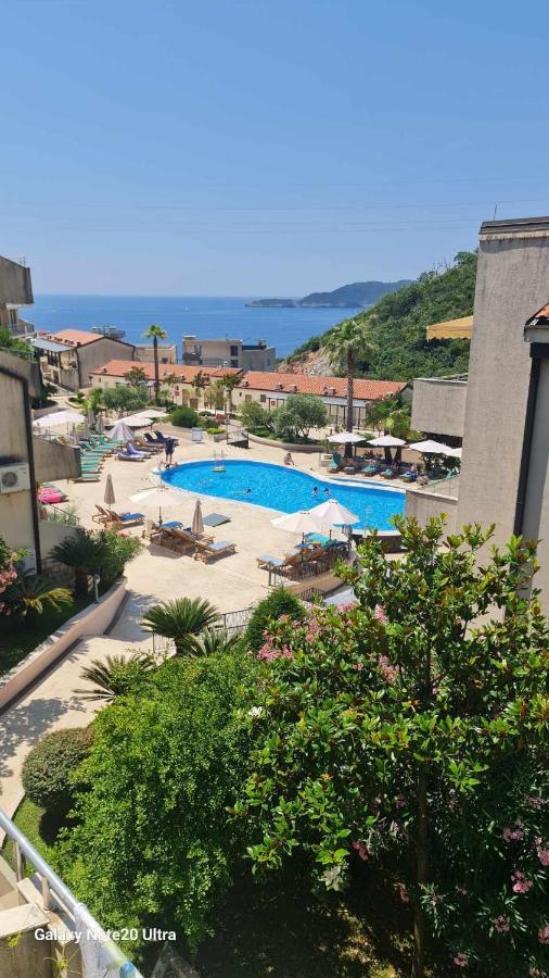 Blue Horizon Apartment Resort Budva Buitenkant foto